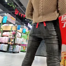 东鹏促销员 #紧身牛仔裤