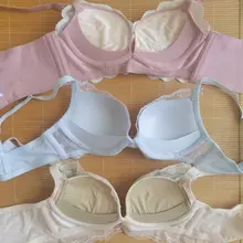 美女的维密奶罩真的骚，欢迎喜欢玩奶罩的一起交流😍