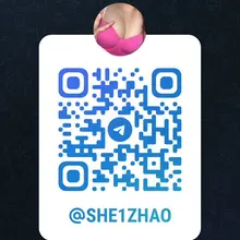 喜欢分享自己亲戚朋友的奶罩内裤的同好可以扫码加我验证入群了，每天都有很多同好分享自己玩的👍