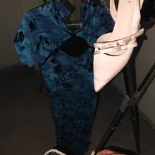 陪酒女的新工装。 #扫楼 #旗袍 #高跟鞋