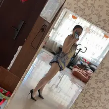 年轻的时候就穿这种衣服给孩喂奶，现在孩都成年了还是穿这种衣服喂他奶，心理感触挺深的