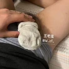 P1:兄弟媳妇的原味袜子终于收到了，一刻都等不了，马上连吸带套，味道太好了