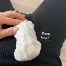 这两天有点感冒，先不做爱了，用一下兄弟@shaonvxin66 媳妇的原味袜子，是我最爱的味道了，之前的库存不得不拿出来玩一下了 #原味 #白袜 #射袜