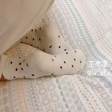 【射袜实拍】兄弟返图，狠狠射在家妻臭棉袜上，附家妻上脚图 #原味 #棉袜 #射袜 #袜控