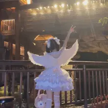 就留作纪念吧，玩腻了小骚逼被捅大了打了两次胎插进去没以前那么有感觉了，留给别人吧也就脚还能玩一玩，不过我打算找下一位了，这个就给别的有缘人了