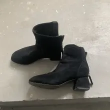 #射鞋 #玩鞋 #扫楼 #打胶 把少妇姐姐的鞋翻开的时候仿佛有一种把姐姐b翻开的错觉...这种感觉实在是太爽了！