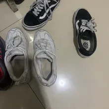 #射鞋 #玩鞋 #扫楼 #打胶 又去爽了下姐姐的斯凯奇，可真是舒服啊！常玩的这只被我射的都臭臭的了...一想到姐姐穿着我射过的鞋走一天路，那得是什么味道啊..…