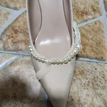 同好投稿，漂亮女邻居的婚鞋，先玩了这双白色的。