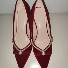 同好投稿，漂亮女邻居的婚鞋，红色高跟。