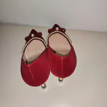 同好投稿，漂亮女邻居的婚鞋，红色高跟。