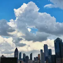 最近的云都跟童话似的