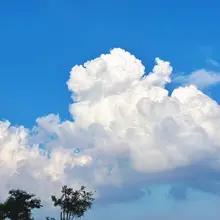 最近的云都跟童话似的