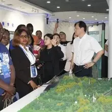 近日，非洲法语国家资深记者研修班访问了吉视传媒有限公司。Recently, the Senior Journalists' Workshop for Fran…
