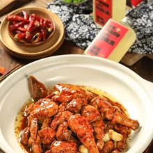 你知道吗？大家喜爱的“三杯鸡”其实起源于1500年前的中国江西宁都！这不仅是菜，更是传奇。只有用当地宁都黄鸡，配以米酒、酱油、茶油各一杯，砂锅慢煨，才是真正的…