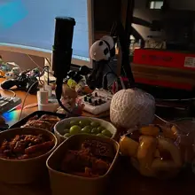 更新一点和主人待在一起的照片՞˶'ᵕ'˶՞)꜆🍴 （其实咪已经回去学习上课惹