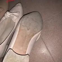 一路尾隨 親眼看著妹子脫下來的鞋子 還看到了妹子的裸足 太滿足了 鞋子溫熱 好好保養 #全城搜鞋 #掃樓 #打膠 #射鞋 #戀足 #足交 #高跟鞋