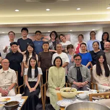除了吃喝、资源、生意和情绪价值，这里还有信任、情义，以及一些微妙的值得共同珍惜和守护的东西✨ #东京温哥 #内场