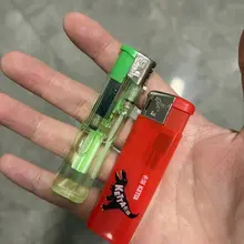 做交易好累，随身带两个颜色打火机，用哪个取决于我现在是什么仓位，害怕沾染一点霉逼运
