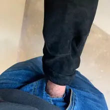 #射鞋 #玩鞋 #扫楼 #打胶 少妇姐姐真是太可爱了！本还担心上一次的行动被姐姐发现了真怕姐姐家门口就装监控了，没想到不但监控没有，门口的鞋反而还更多了！真是…