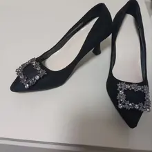 群友分享，美女同事的骚高跟。