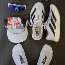 Running essentials. Just what matters. 🏃‍♂️