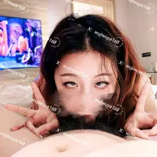 #阿黑颜 #绿帽男友 #母狗曝光 #深喉吞精