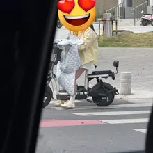 这种肉丝再穿个白袜 好喜欢 #肉丝 #白袜 #反差