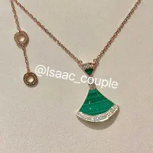 女人的身体果然诚实，给老婆买了宝格丽的divas。老婆同意了下一次，可以晚上和另一对分屋交换，操一晚上，第二天中午再换回来。在北京的小伙伴，想玩交换的，私信我。