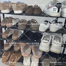 不懂这个勃肯鞋的受众到底在哪，这个鞋看上去和马蹄一样，真的觉得好看吗？没能get这个点上，冬天扫楼一半都是这个鞋也是没招了 #扫楼 #勃肯鞋 #鞋柜