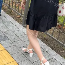 高中小女生到了周末穿搭就这么成熟了吗，高跟凉鞋一穿，一整个性感小姐姐的感觉，是个美女的坯子，皮肤白嫩有气质 （完整版继续在门槛群🚪更新，欢迎同好私信加入，性价…