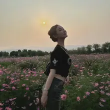 出门散步碰见一处花海，当然不能放过 v：linlin08923