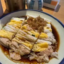 刚刚在刷推 突然想吃肠粉了怎么回事 就像是某些部位饿了很久那种饥渴难耐 （附上一张之前拍的