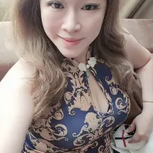 马来西亚36D气质大胸美熟女 是大家喜欢的熟女类型吗？ 欢迎大家投稿 #网友投稿 #熟女 #徐娘 #大胸 #milf
