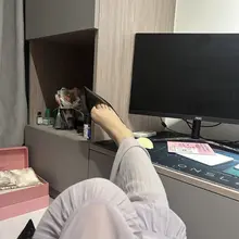新鞋放门外太危险了，好多猥琐男