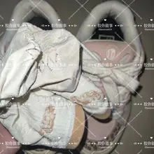 粉色的面包鞋加上刚脱下的棉袜，鞋垫里的汗味和可爱棉袜的香味，简直香迷糊了，这双棉袜我就收下了，有喜欢的老哥可以联系哈 #棉袜 #面包鞋 #打胶 #鞋袜 #香味