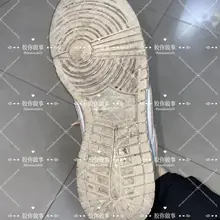 新年的第一发，新年第一扫，38码绿色Nike，年轻大学生，屋里还有她说话的声音，这个颜色真的爱了，味道也不错，鞋垫前的脚印很深，更多细节在👗 #扫楼 #Nik…