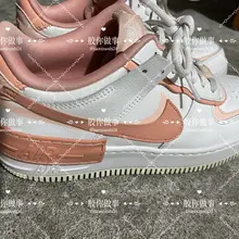 发一下库存，过年最喜欢的就是走亲戚然后玩一些妹子的极品鞋子，在吃饭时候就偷偷拍脚上这双马卡龙，看到就忍不住想玩了，趁晚上睡觉，直接进房间拿出来玩，最后🐍里面，…