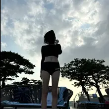 수영복 사진 올리는데 재미붙임. 아니 나만 보기엔 내 몸이 너무 이쁘자나 >.< 다음 부커만남은 18일 일요일 예정이예요~ 담날 월…