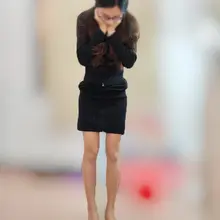 女为悦己者容，妻为金主穿丝。 理好妆容，穿上肉丝，临行前再试穿搭配单鞋。这么用心打扮，想必工作会顺利，身体也会收获愉悦。 #丝袜美腿 #丝袜 #丝足 #人妻反…