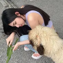 点击观看更多美脚