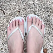 点击观看更多美脚