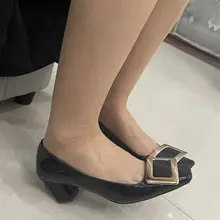 起皱的丝袜听说大家很喜欢