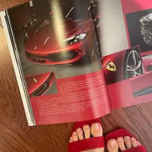 点击观看更多美脚