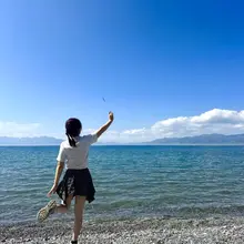 赛里木湖美的像宝石一样